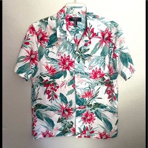 FOREVER 21 Pink floral casual button down Hawaiian aloha shirt size medium